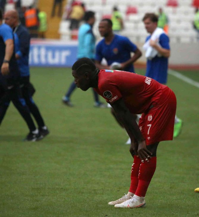 Sivasspor’da Büyük Üzüntü!
