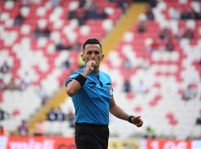 Spor Toto Süper Lig: Sivasspor: 1 - Hatayspor: 2 (Maç Sonu)
