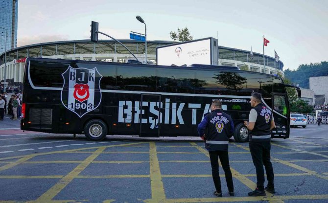 Beşiktaş, Vodafone Park’a Geldi