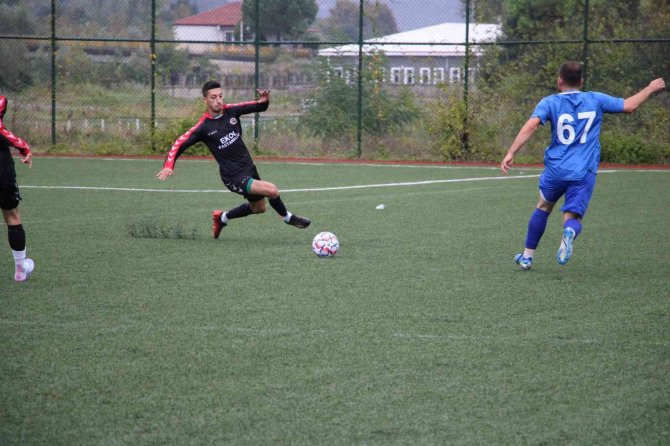 Süper Amatör Ligde Çaydeğirmeni Belediyespor Rüzgarı