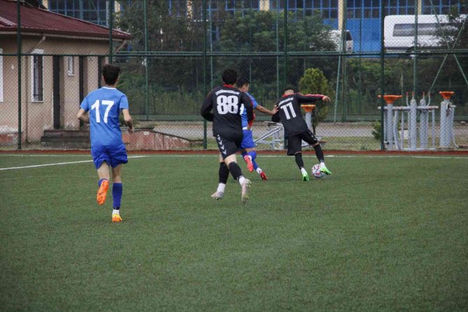 Süper Amatör Ligde Çaydeğirmeni Belediyespor Rüzgarı