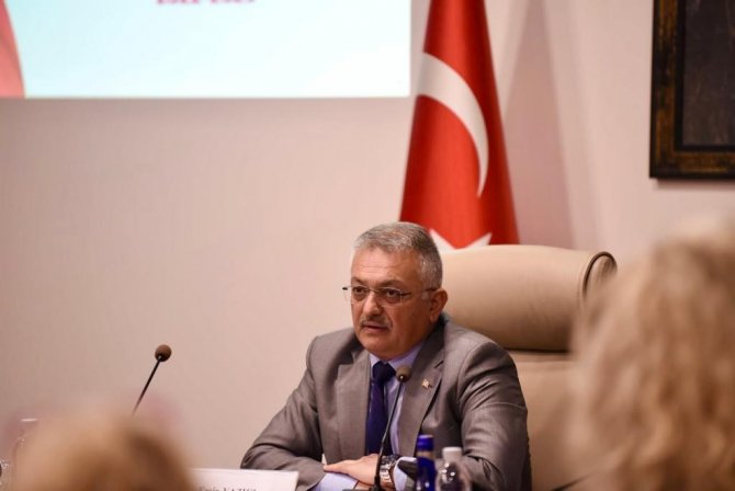 Vali Yazıcı: “Ne Üniversitenin İçinde Ne De Dışında Her Hangi Bir Olumsuzluğa İzin Vermeyeceğiz“