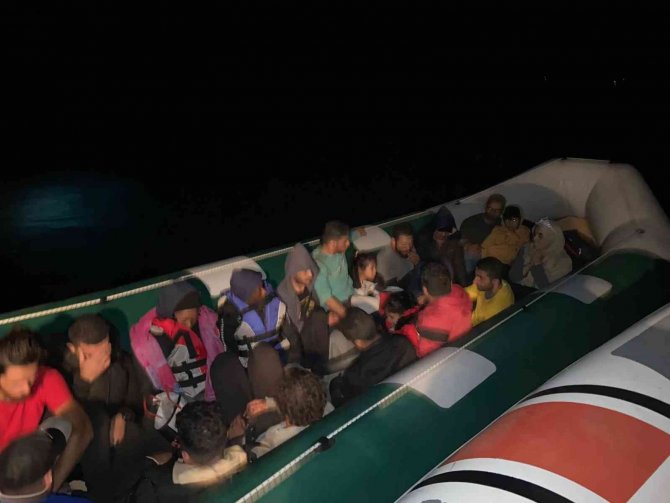 Bodrum’da 14 Düzensiz Göçmen Kurtarıldı, 19 Göçmen Yakalandı