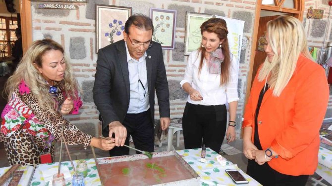 Şehzadeler Hem Usta Öğreticilerinden 7 Farklı Ülke Temsilcisine Uygulamalı Eğitim