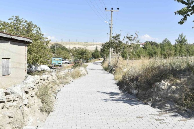 Abb Köylerde Kilitli Parke Taşı Döşeme Çalışmalarına Devam Ediyor