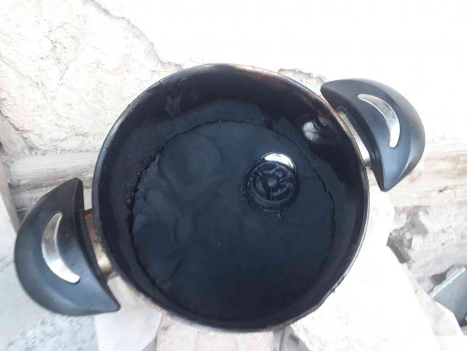 Ocakta Unutulan Yemek Yangına Neden Oldu