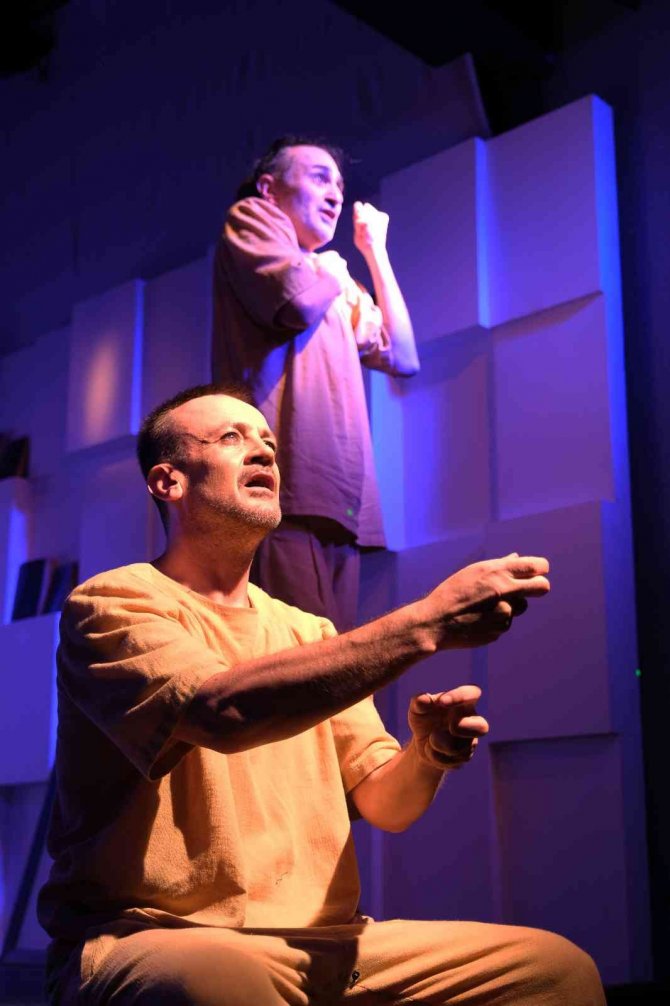 ‘Uçurtmanın Kuyruğu ’ Bursalı Sanatseverlerle Buluşuyor