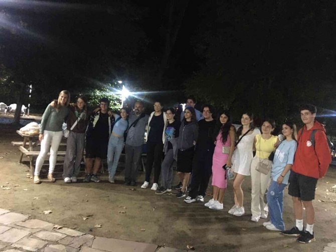 Burhaniyeli Gençler Alman Konukları Uğurladı