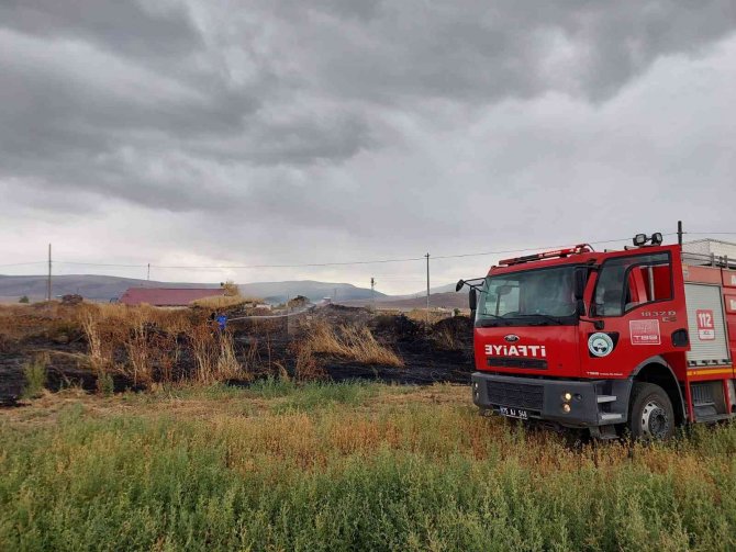 Ardahan’da Arazide Çıkan Anız Yangını Korkuttu