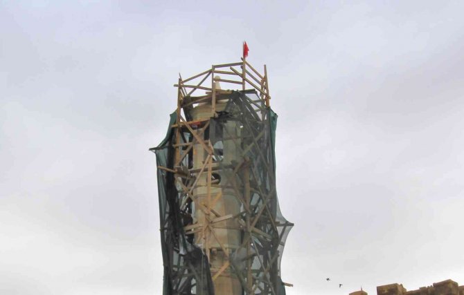 Restorasyonu Devam Eden Tarihi Saat Kulesi’nde Son Rötuşlar