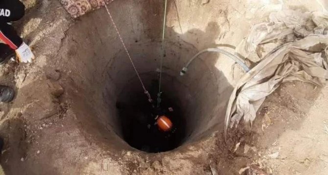 20 Metrelik Kuyuya Düşen Kediyi Afad Ekibi Kurtardı