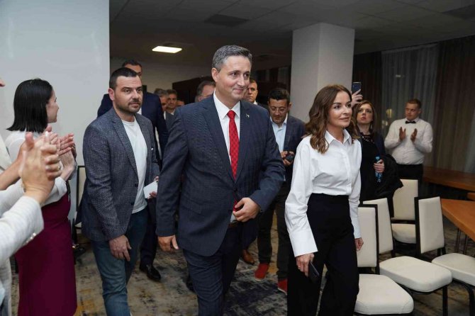 Bosna Hersek’te Genel Seçimin İlk Sonuçları Açıklandı