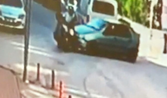 Otomobil İle Motosikletin Kazası Kamerada