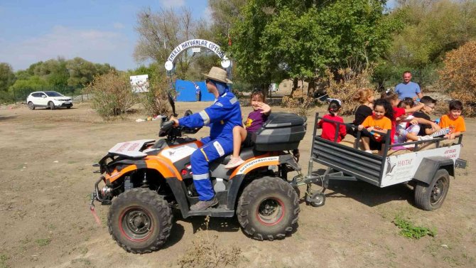 Minik Öğrencilerin Emekli Hayvanlar Çiftliği’nde Atv İle Safari Keyfi