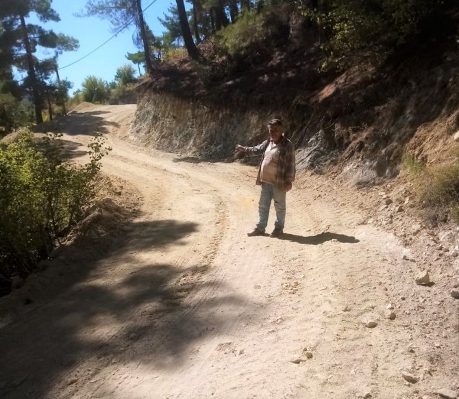 80 Yıllık Yol Sorunu Kökten Çözüldü