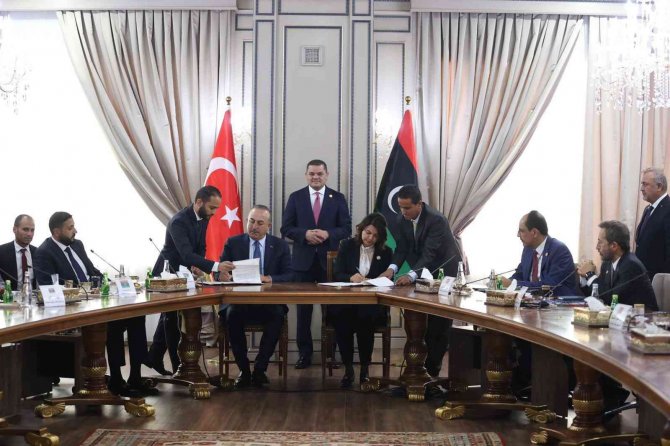 Dışişleri Bakanı Çavuşoğlu Libya’da