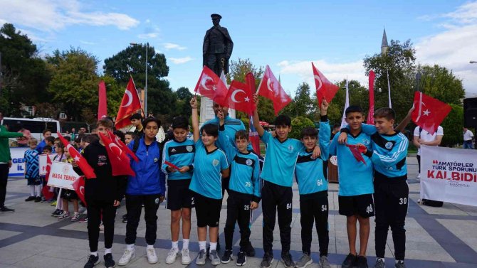 Amatör Spor Haftası Kutlamaları Renkli Görüntülerle Başladı