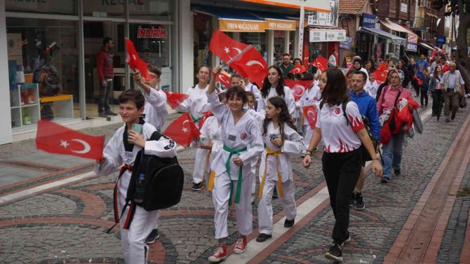 Amatör Spor Haftası Kutlamaları Renkli Görüntülerle Başladı