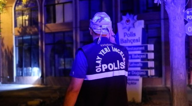Edirne’de Sıcak Dakikalar: Polis Sosyal Tesislerine Şüpheli Çanta Atıp Kaçan Kişiler Yakalandı