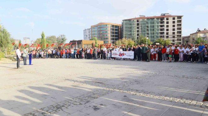 Elazığ’da Amatör Spor Haftası Kortej Yürüyüşüyle Başladı