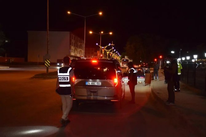 Erzincan’da “Huzurlu Sokaklar Ve Terör Suçları Uygulaması”