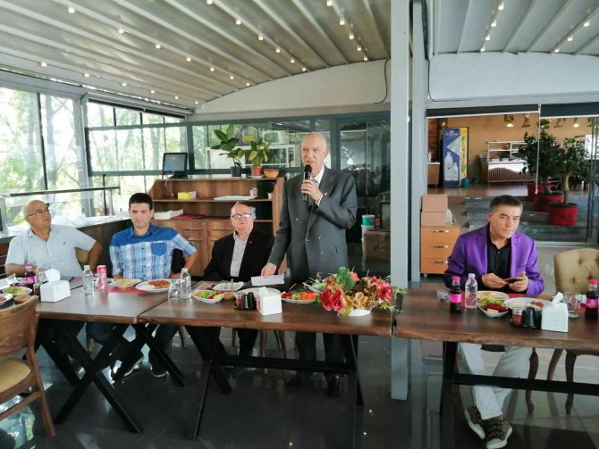 Eskişehir 19 Mayıs Ortaokulu Mezunları 50 Yıl Sonra Buluştu