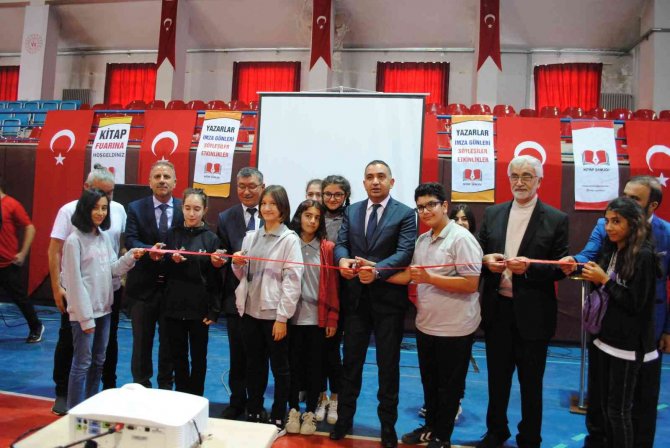 Eğirdir Kitap Şenliği Kapılarını Ziyaretçilere Açtı