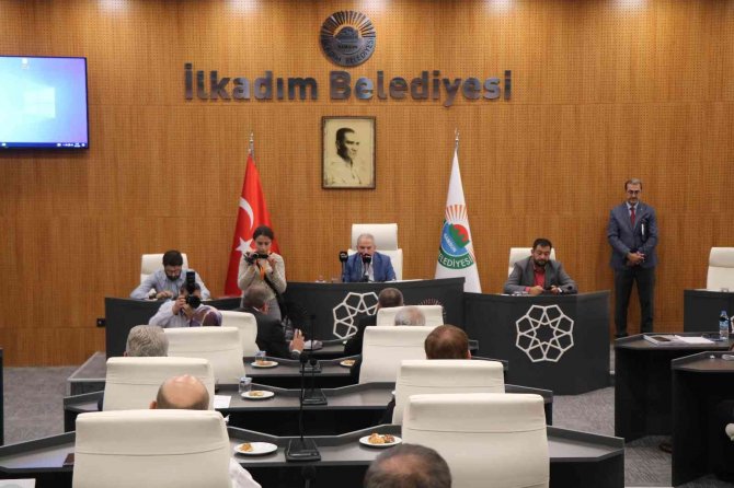 İ̇lkadım’da 20 Milyonluk Kredi Talebi Oybirliği İle Geri Çekildi