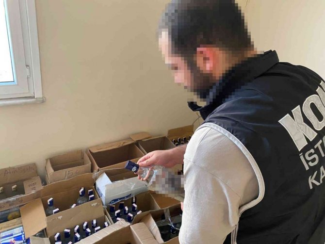 İ̇stanbul’da Tütün Ve Alkol Kaçakçılarına Büyük Darbe: 53 Şüpheli Yakalandı