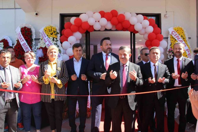 Karate Federasyonu Başkanı Manisa’da Açılışa Katıldı
