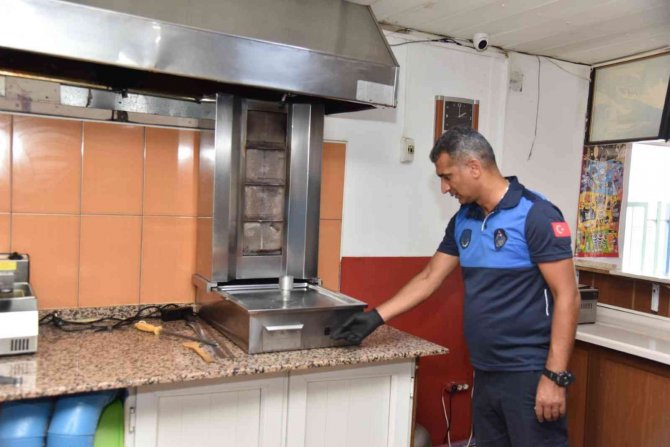 Kartepe’de Kantinler Denetleniyor
