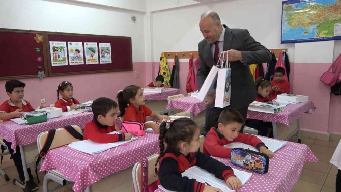 Bahşılı Belediyesi’nden Öğrencilere Kırtasiye Yardımı