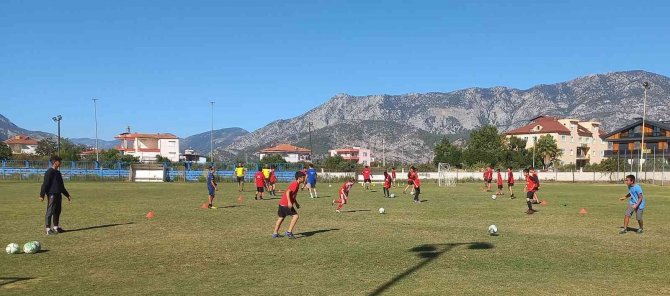 Döşemealtı’nda Geleceğin Sporcuları Yetişiyor