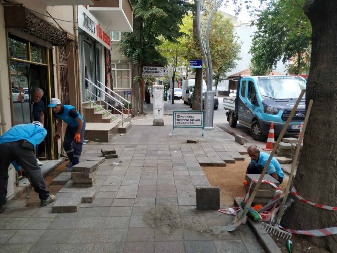 Kent Genelinde Bozuk Yollar Onarılıyor