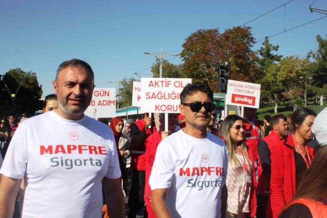 Konya’da "Sağlığa Yürüyoruz" Etkinliği Düzenlendi