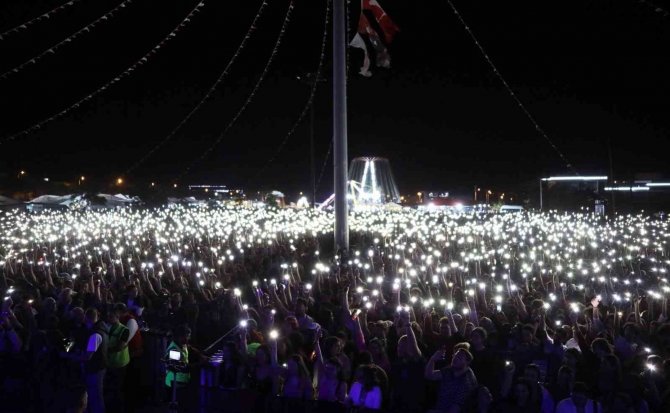 Hadise, Muğla’yı Salladı