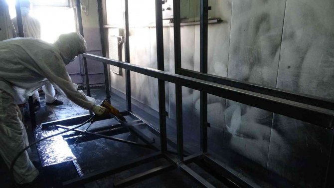 Fabrika Gibi Lise: 77 Okulun Spor Malzemeleri Bu Okulda Yapılıyor