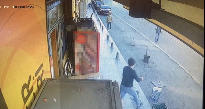 İ̇stanbul’da Film Sahnelerini Aratmayan Silahlı Çatışma Kamerada