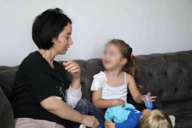 İ̇ki Köpeğin Saldırdığı Anne-kız Ucuz Kurtuldu