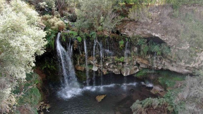 Sivas’ın Saklı Cenneti Görenleri Hayran Bırakıyor