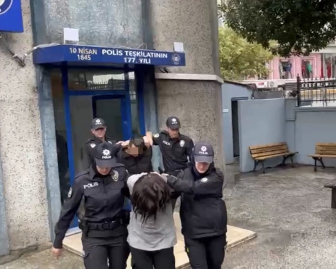 İ̇stanbul’da Kalorifer Peteği Hırsızları Suçüstü Yakalandı