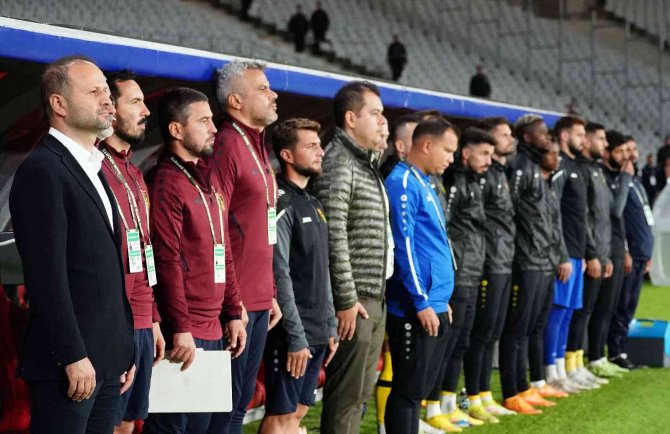 Spor Toto Süper Lig: Fatih Karagümrük: 0 - İ̇stanbulspor: 0 (Maç Devam Ediyor)