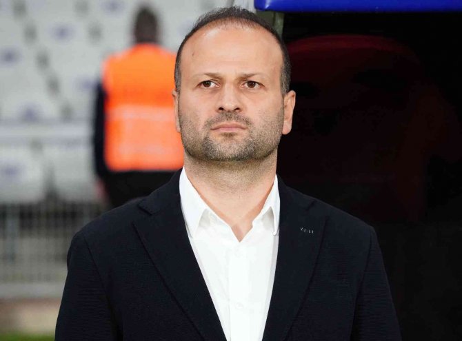 Spor Toto Süper Lig: Fatih Karagümrük: 0 - İ̇stanbulspor: 0 (Maç Devam Ediyor)