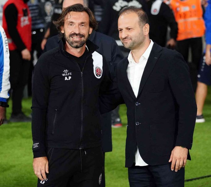 Spor Toto Süper Lig: Fatih Karagümrük: 0 - İ̇stanbulspor: 0 (Maç Devam Ediyor)