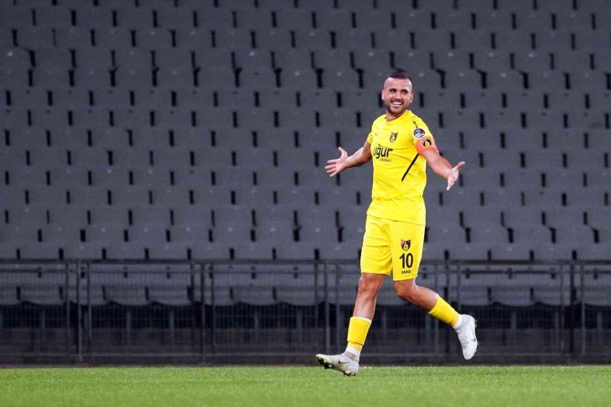 İ̇stanbulspor’dan Geri Dönüş