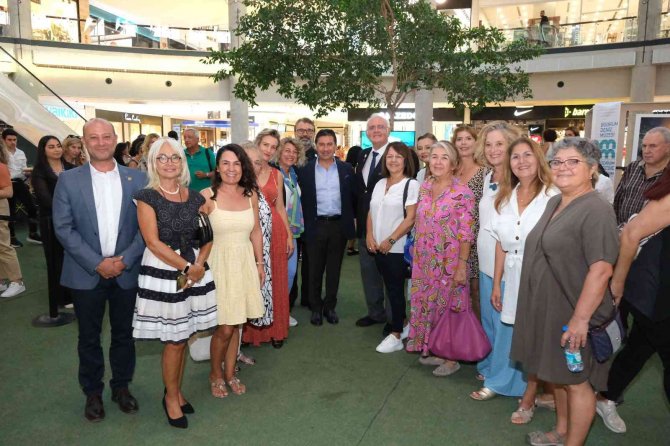 Sualtındaki Macerasını Tamamlayan Sergi, Karaya Taşındı