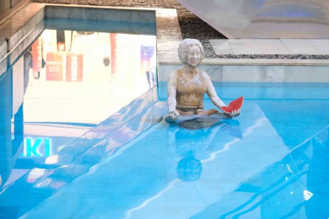 Sualtındaki Macerasını Tamamlayan Sergi, Karaya Taşındı