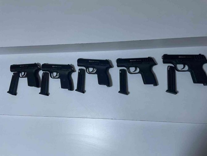 Ticari Taksiyle Yasa Dışı Silah Ticareti Yapan Zanlı Tutuklandı