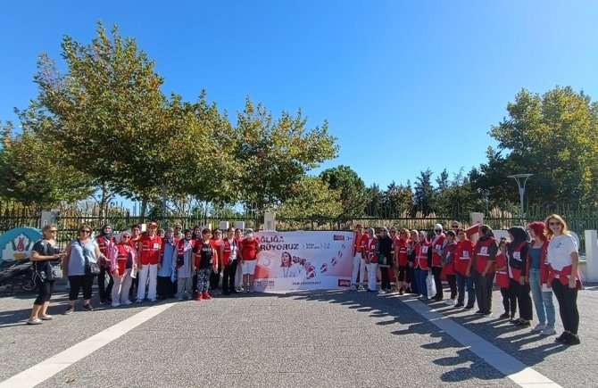 Türk Kızılay Manisa Kadın Teşkilatından ’Dünya Yürüyüş Günü’ Etkinliği