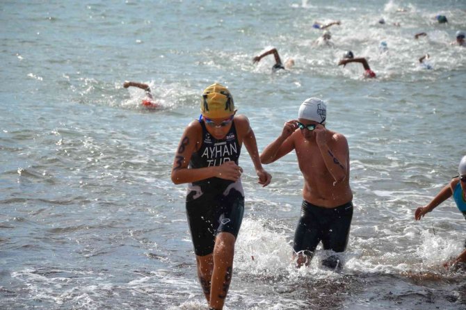 Triatlon Ata Yahşi Sezonu Bölgesel Lig Türkiye Şampiyonası Ayvalık’ta Yapıldı